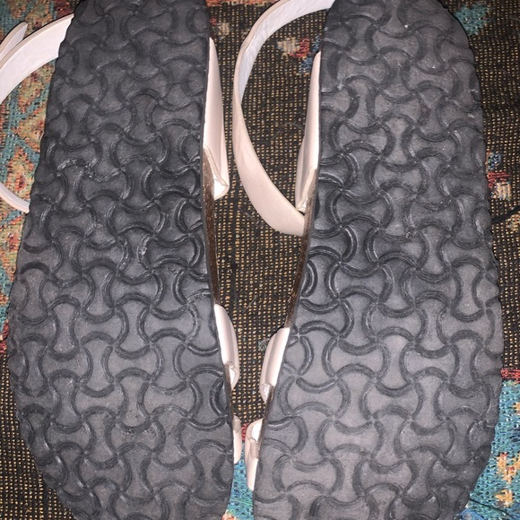 Sandals - Picture 2 of 3